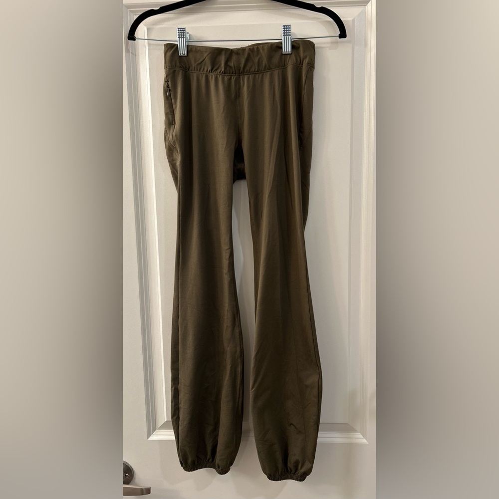 Free People Movement Lets Bounce Bubble Pants